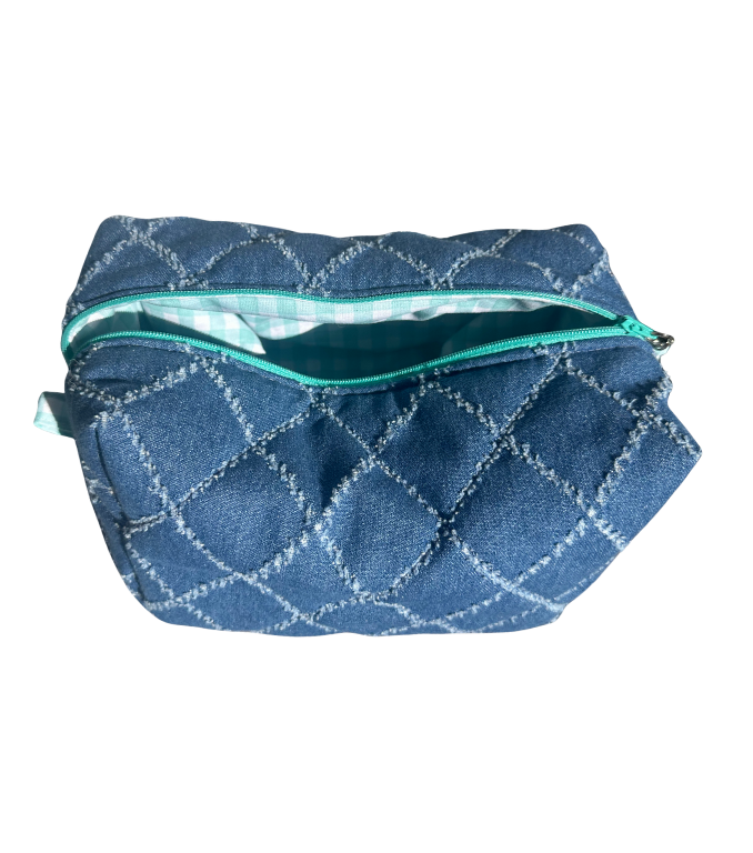 XL makeup bag