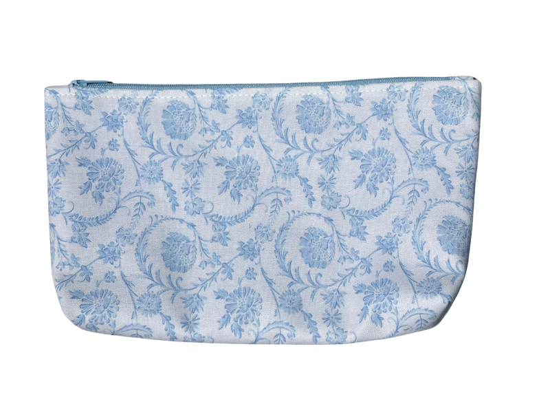 Baby wipes holder
